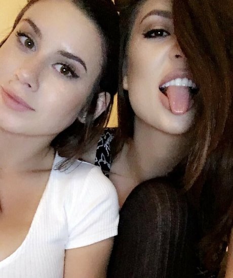 chloelamb onlyfans leak ass