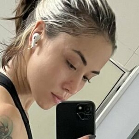 anaimoura onlyfans explicit content