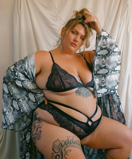 Lovaeij onlyfans star