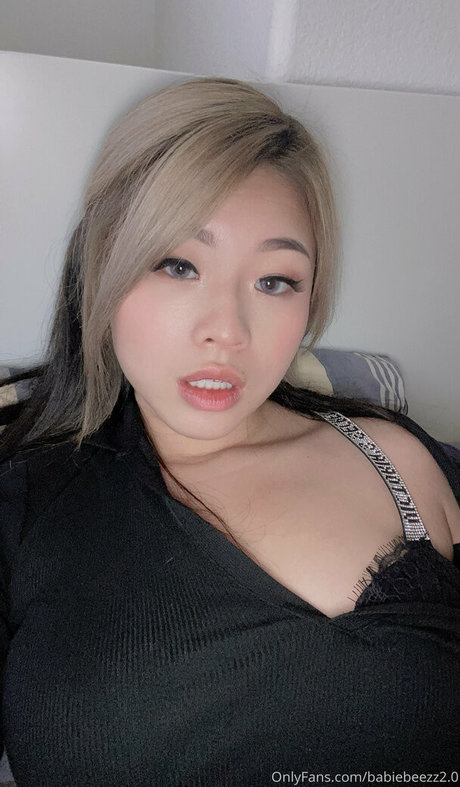 babiebeezz2 0 onlyfans naked leaked