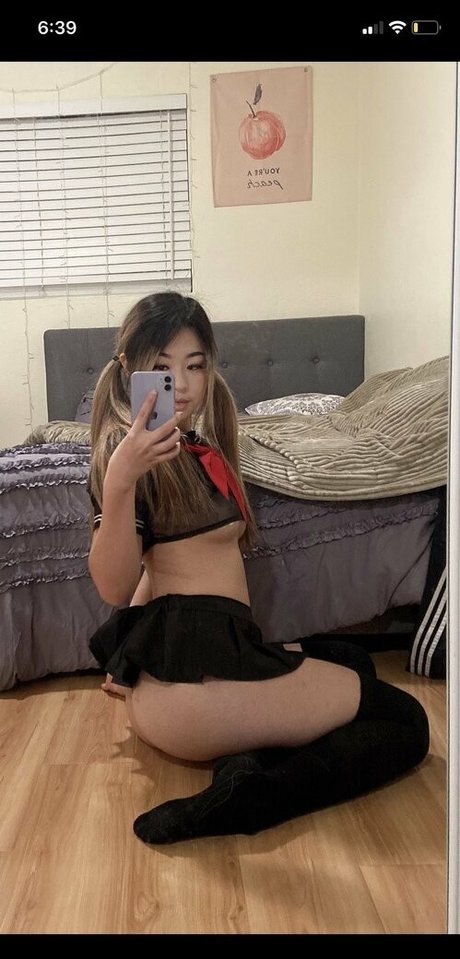 babiebeezz2 0 onlyfans posts