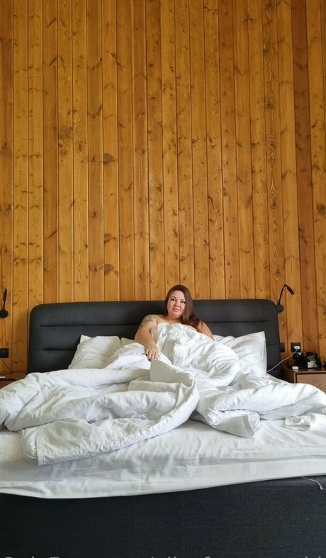 alicefrommarsbbw is on onlyfans