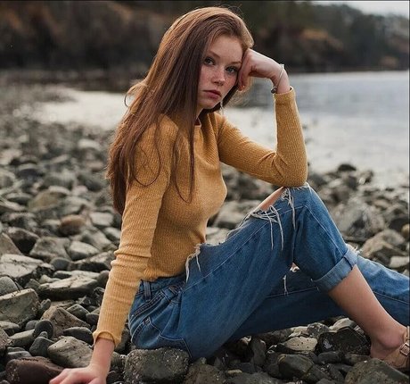 Lily Ana Alexander naked onlyfans