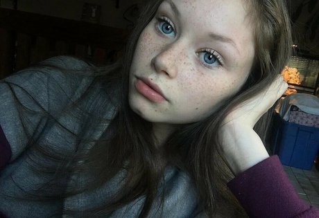 Lily Ana Alexander onlyfans leak xxx