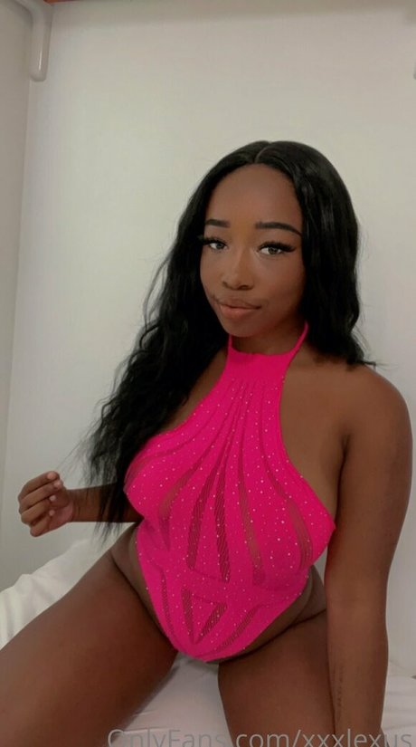 xxxlexus onlyfans desnuda