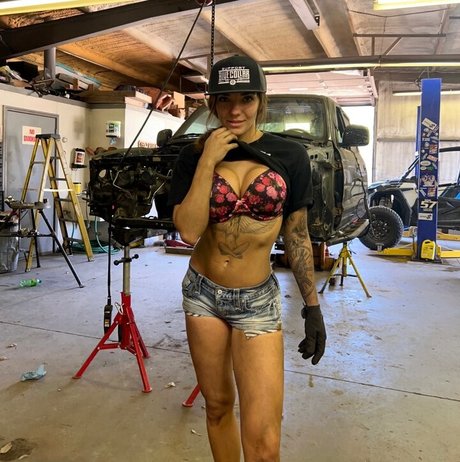 Julia Hunt onlyfans sex leak