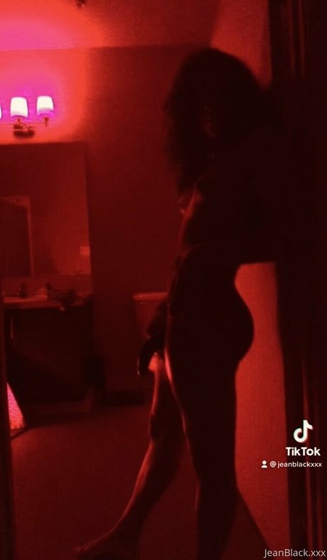 jeanblackxxx is on onlyfans