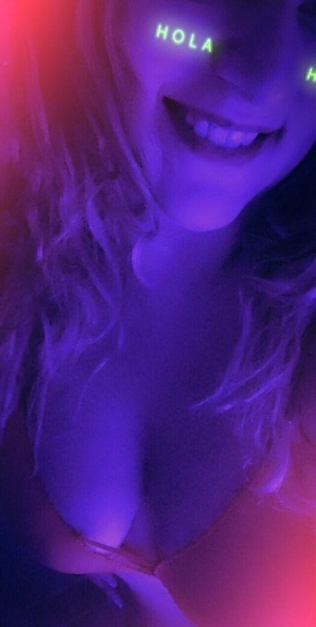 girllola only fans xxx