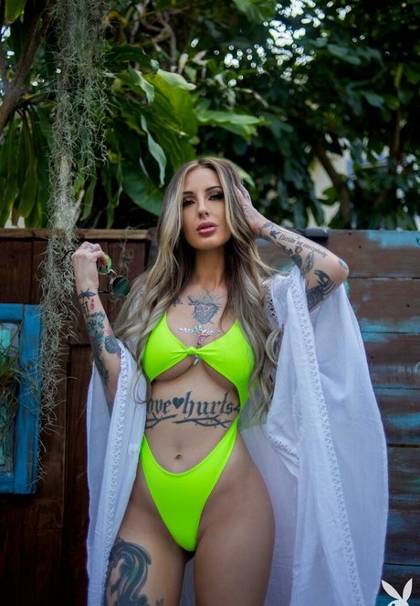 PaigeAmaze onlyfans strip