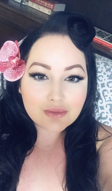 elizaallure onlyfans nide