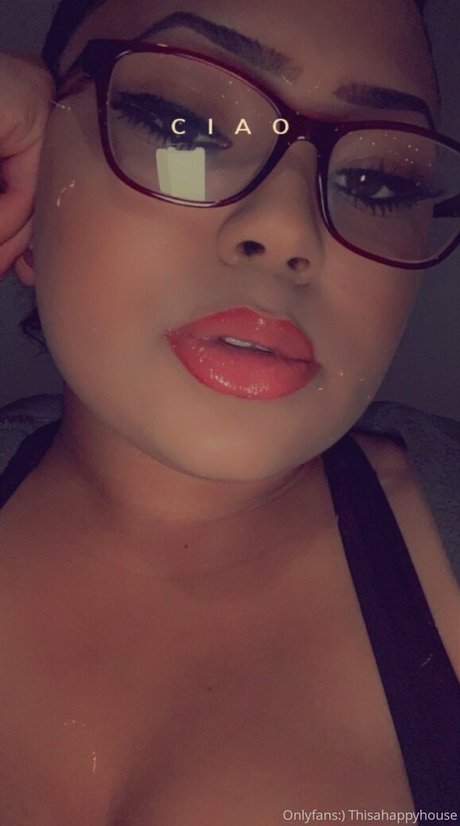 thisahappyhouse onlyfans hot