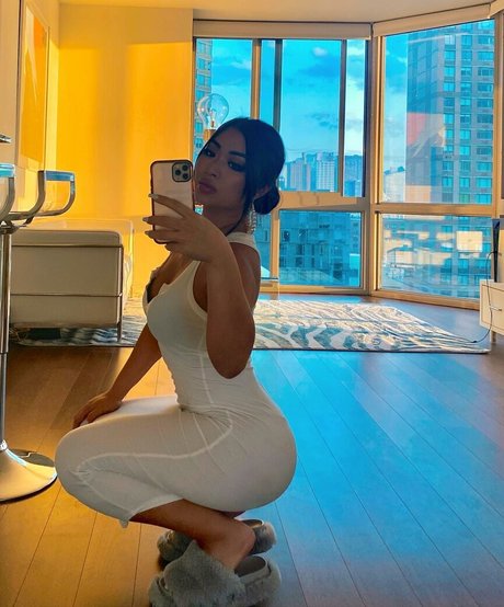 Sakura Nakamura nude onlyfans leaked