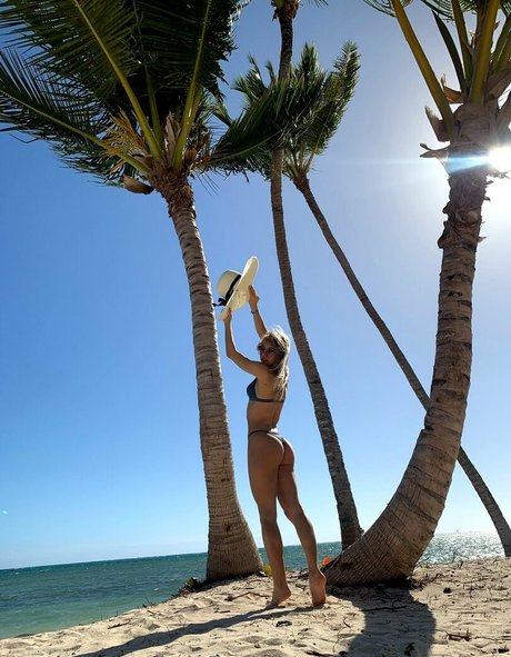 sugarandriana onlyfans leajs