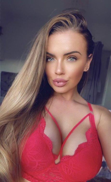 aradia xfiento leaked onlyfans naked