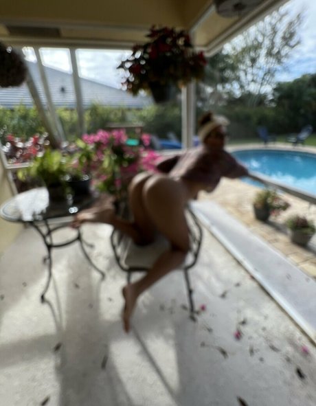 Malia Hope onlyfans model images