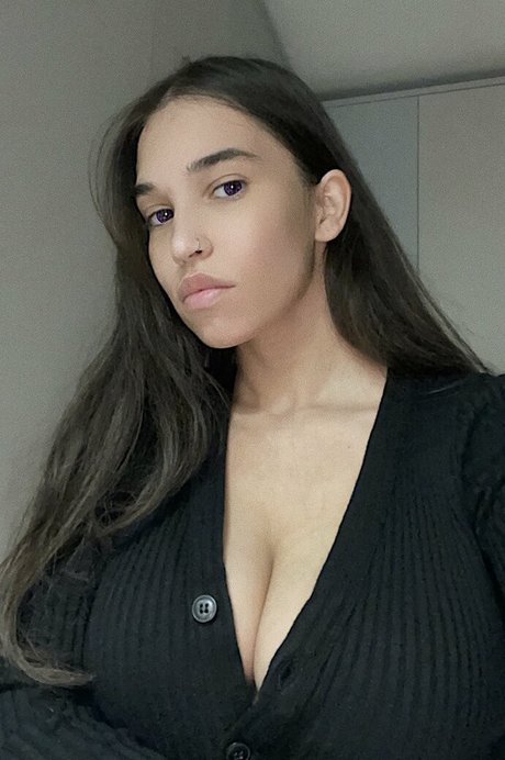 Kamilla Karieva leaked onlyfans xxx