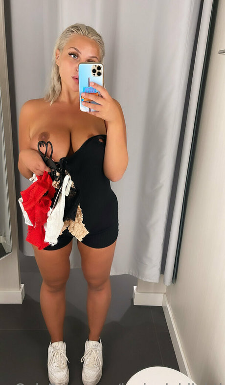 Perusamma naked onlyfans