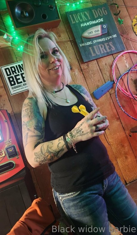 blackwidowbarbie 56 desnuda onlyfans