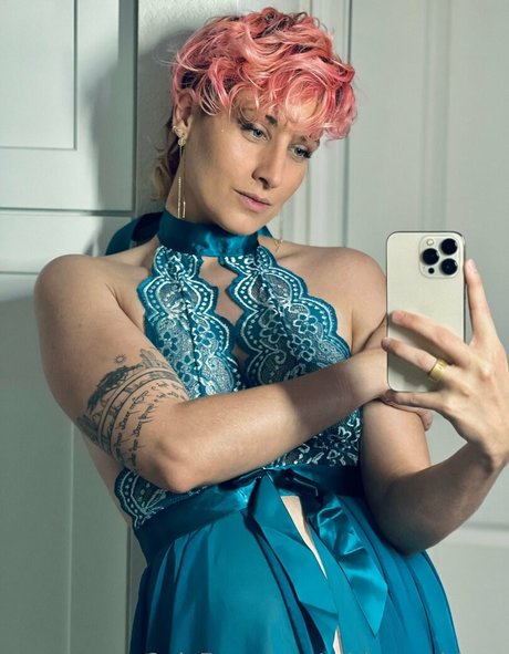 adriennedriggs onlyfans leak