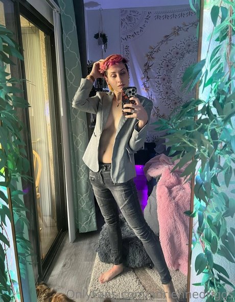 adriennedriggs nude onlyfans leaks