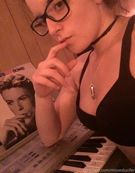 lucigonewild onlyfans boobs