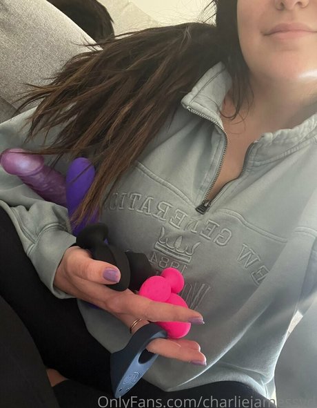 charliejamessyd sextape onlyfans