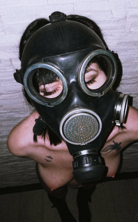 sadgarlic onlyfans leaks naked