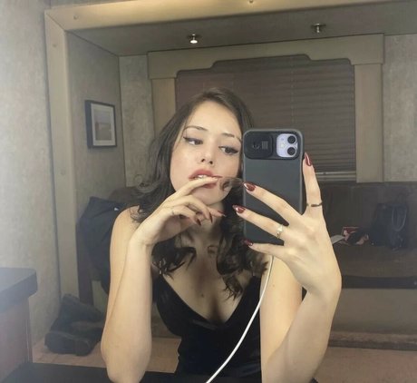 Kaylee Bryant onlyfans for free