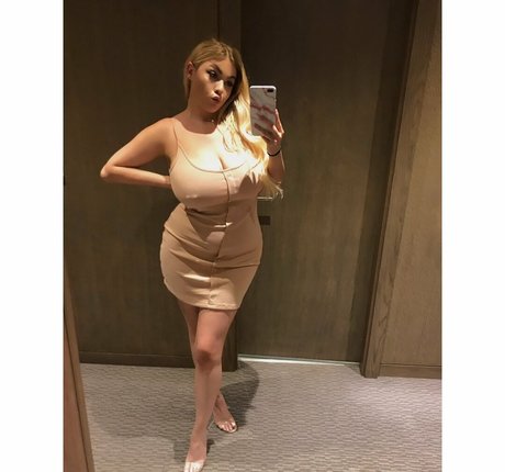 Kendall Rowan only fans sex