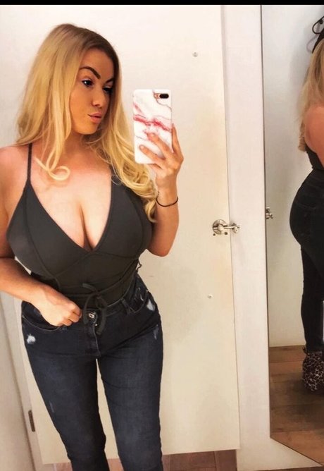 Kendall Rowan onlyfans nudes porn