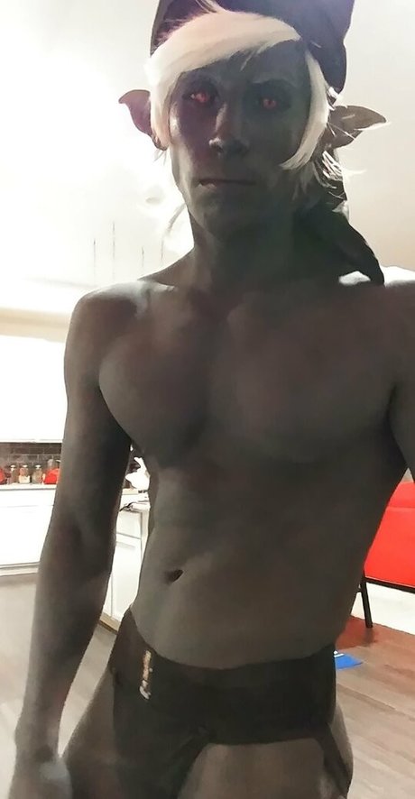 cagedangelcosplayfree onlyfans creator