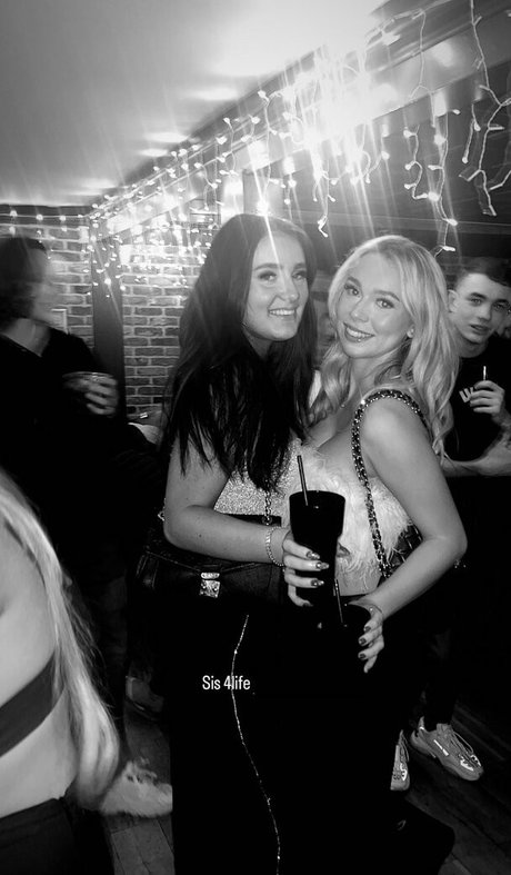 Isabella B onlyfans leaked tits