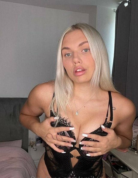 emilyevejackson onlyfans leaked xxx