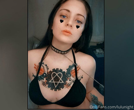 lulunight is on onlyfans
