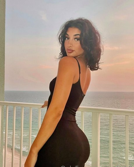 Rachel Robertson onlyfans nude pictures