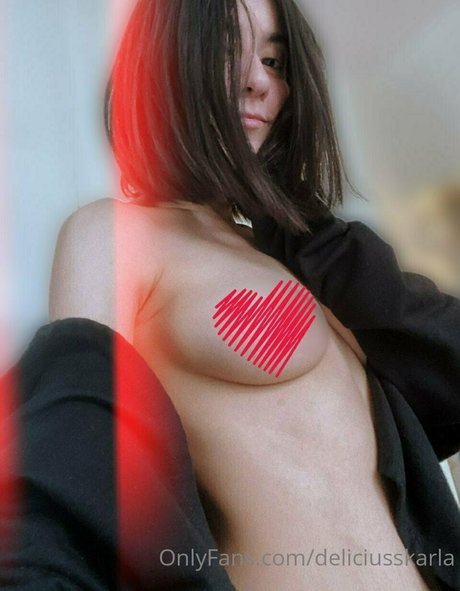 deliciusskarla onlyfans naked leak