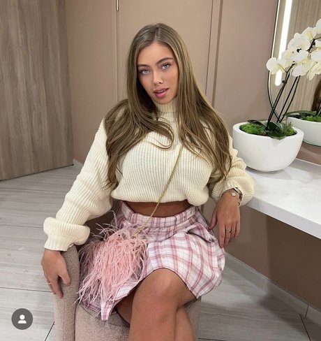 Tyne Lexy Clarson onlyfans xxx