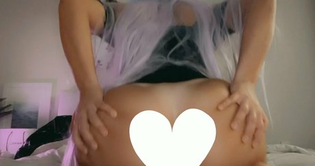 notgabrielle onlyfans ass