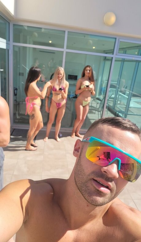 mikeandfriends nude leaked onlyfans