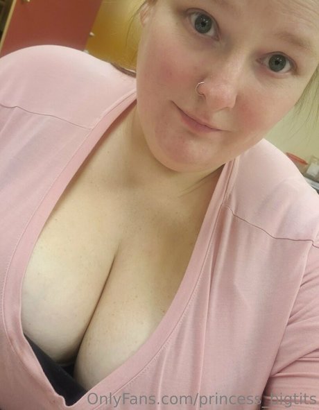 princess bigtits onlyfans nude tits