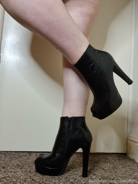 ellastarfire onlyfans leaked nude