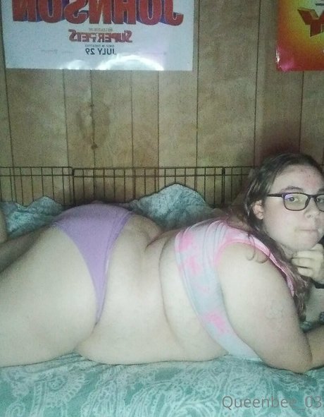 queenbee 03 onlyfans nudes leaked