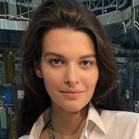 Sasha Zotova onlyfans pic