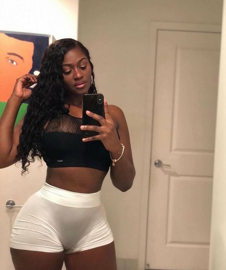 Babeth Lando onlyfans leak