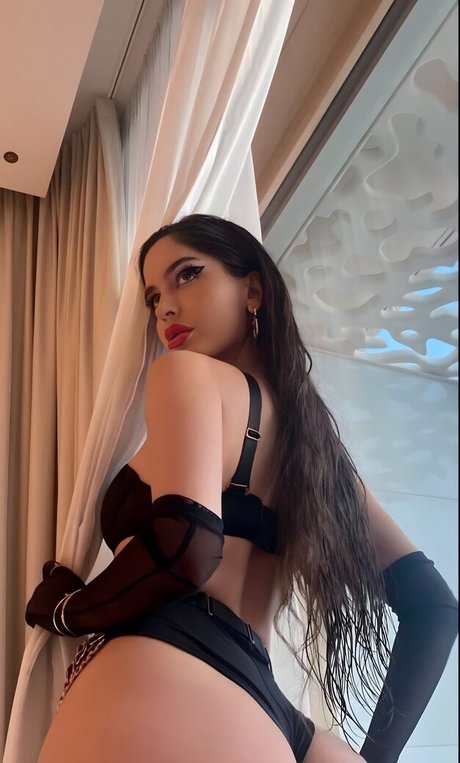 Natalia Barulich en onlyfans