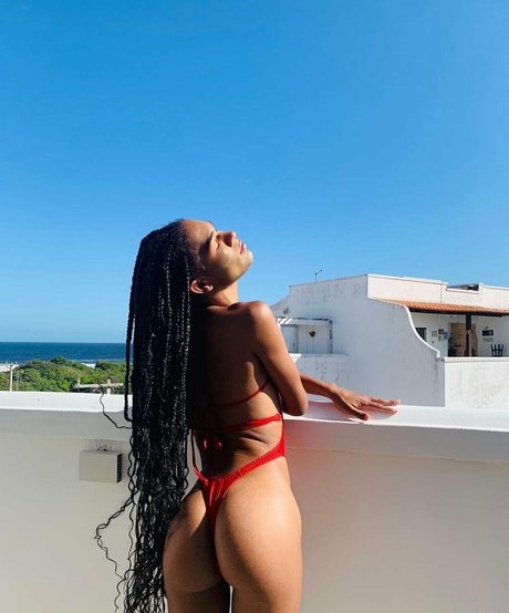 Sand Melo onlyfans model photos