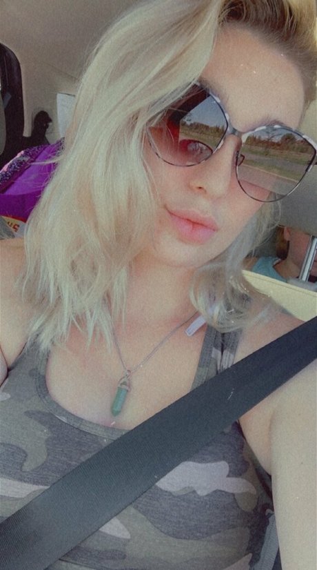 kellysnowfree onlyfans nudes