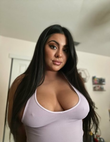 lovelinny nudes only fans