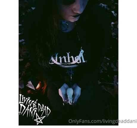 livingdeaddani onlyfans free porn
