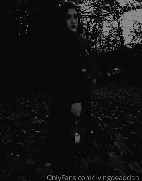 livingdeaddani xxx onlyfans